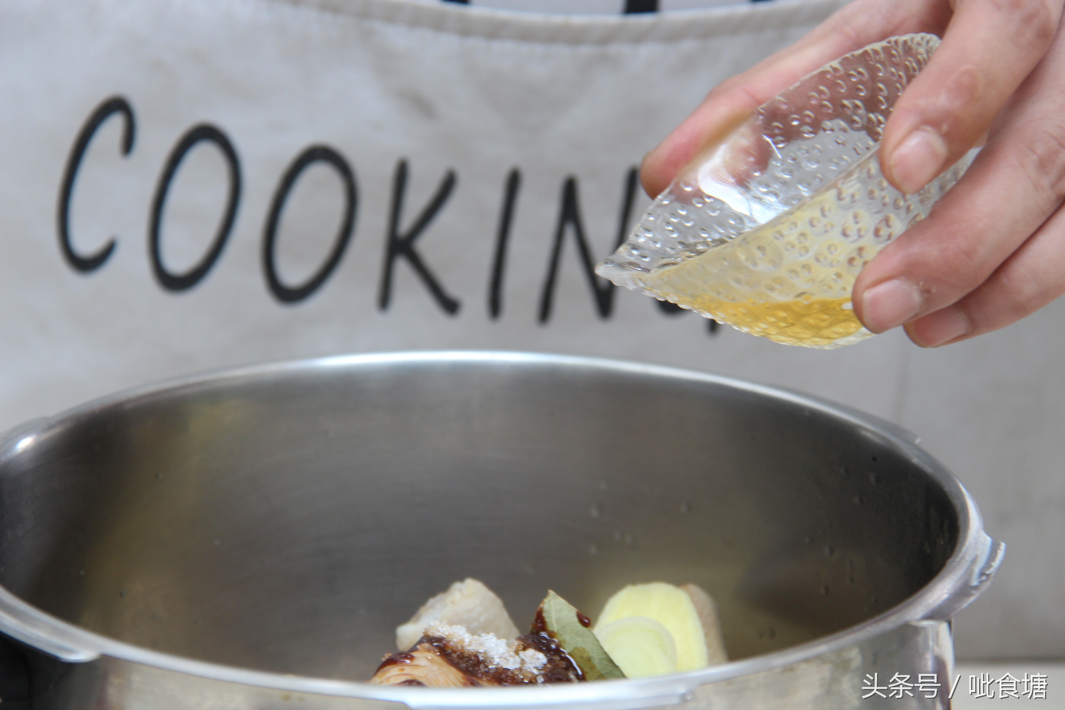 鸡爪的100种做法最爱还是虎皮凤爪,这才是鸡爪最好吃的做法麻辣鲜香