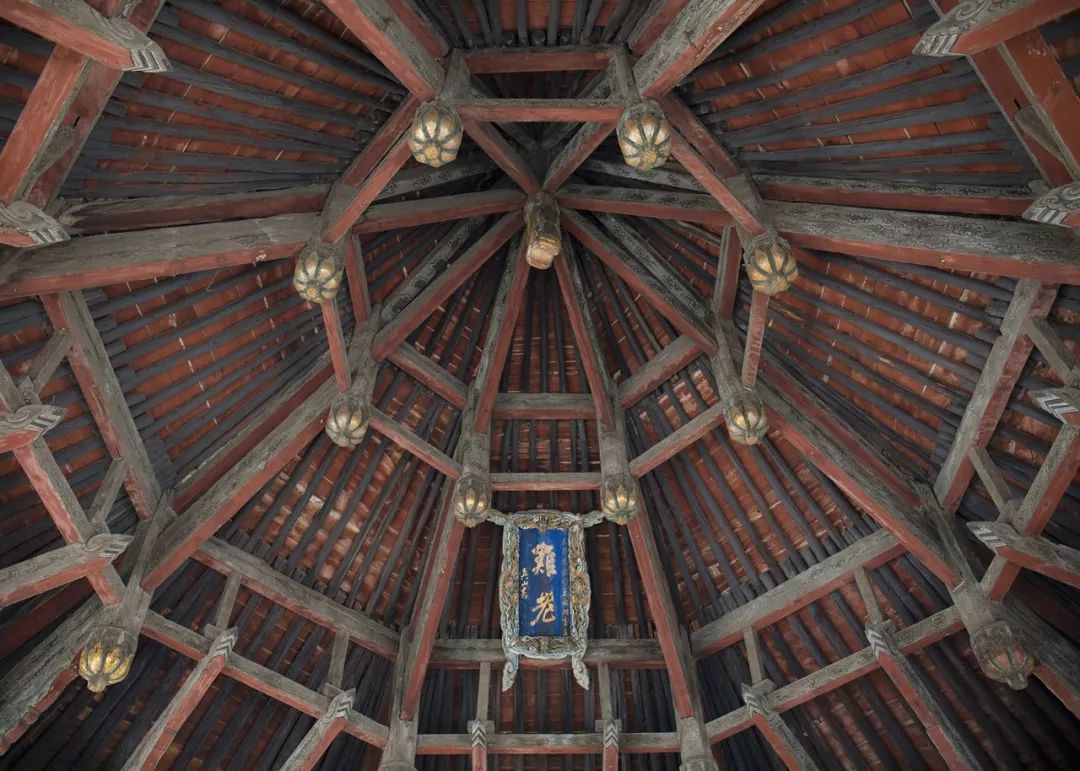 解压！美哭的对称建筑，瞬间治愈强迫症患者