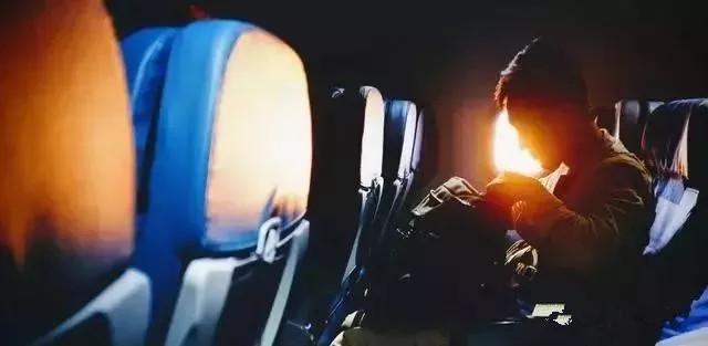 乘坐飞机注意事项及携带物品规定,坐出国飞机的流程和注意事项