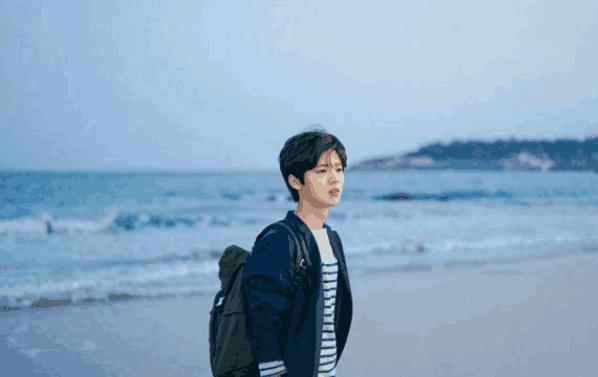 鹿晗退出说唱节目，被批没艺德，私会女友抛工作