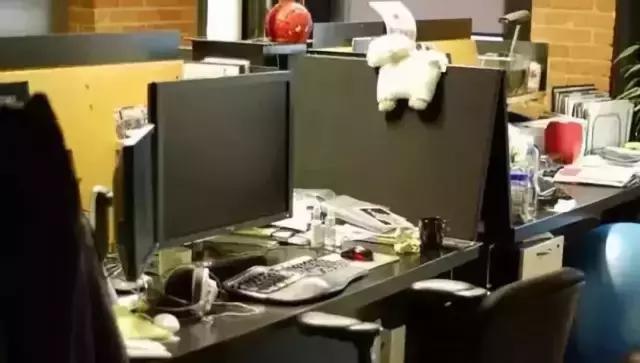 办公桌太乱影响财运吗,办公桌凌乱导致的后果