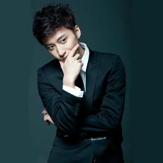 最惨的四位歌手,死得最惨的三位女明星