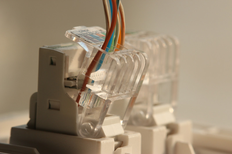 网络插座接线方法八孔,一头水晶头另一头网线插座的接法