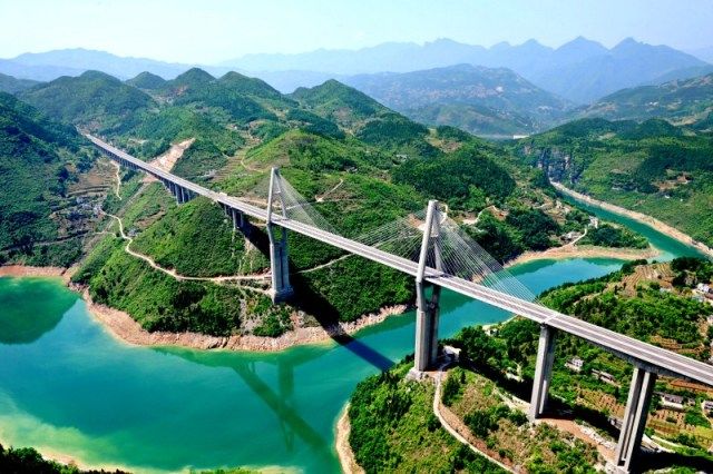 湖北两会交通建设,湖北交通四通八达