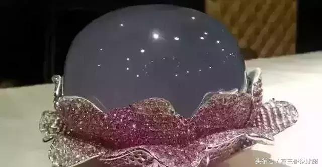 缅甸翡翠摆件翡翠观音挂件价格,花100万购买的翡翠