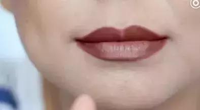 怎样涂口红不掉色方法简单,涂口红的100个小技巧