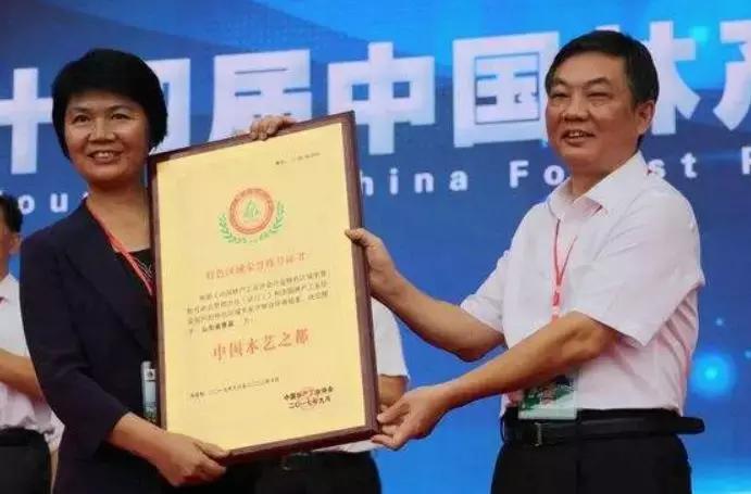 菏泽草根创业史！曹县家俱行业“领头人”的三十年创业路