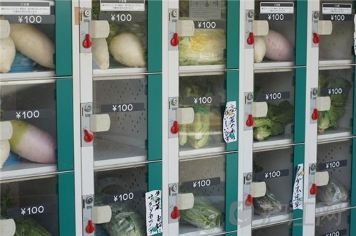 自动贩卖机里还能买到婚戒和电话号码?日本又一次让我大开眼界