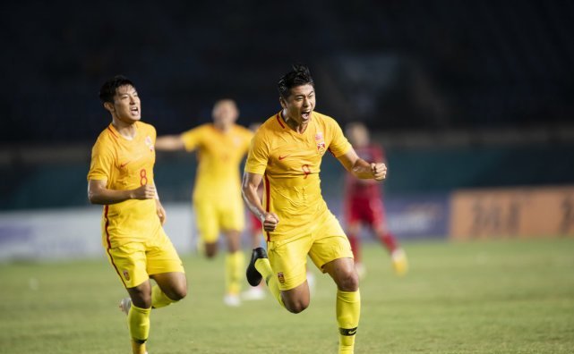 张玉宁国足世预赛对阵韩国表现,国足0:1负叙利亚张玉宁痛哭