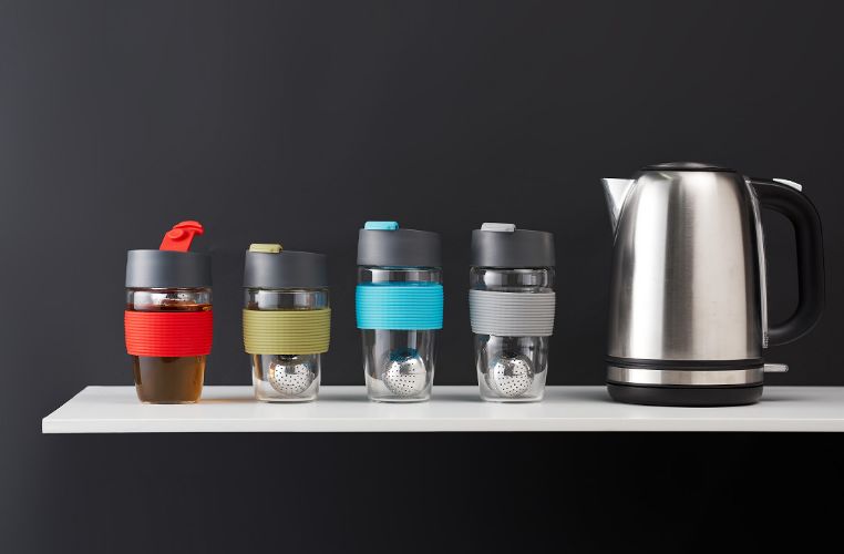 一颗球就能让茶水分离？王菲都爱不释手的丹麦茶杯