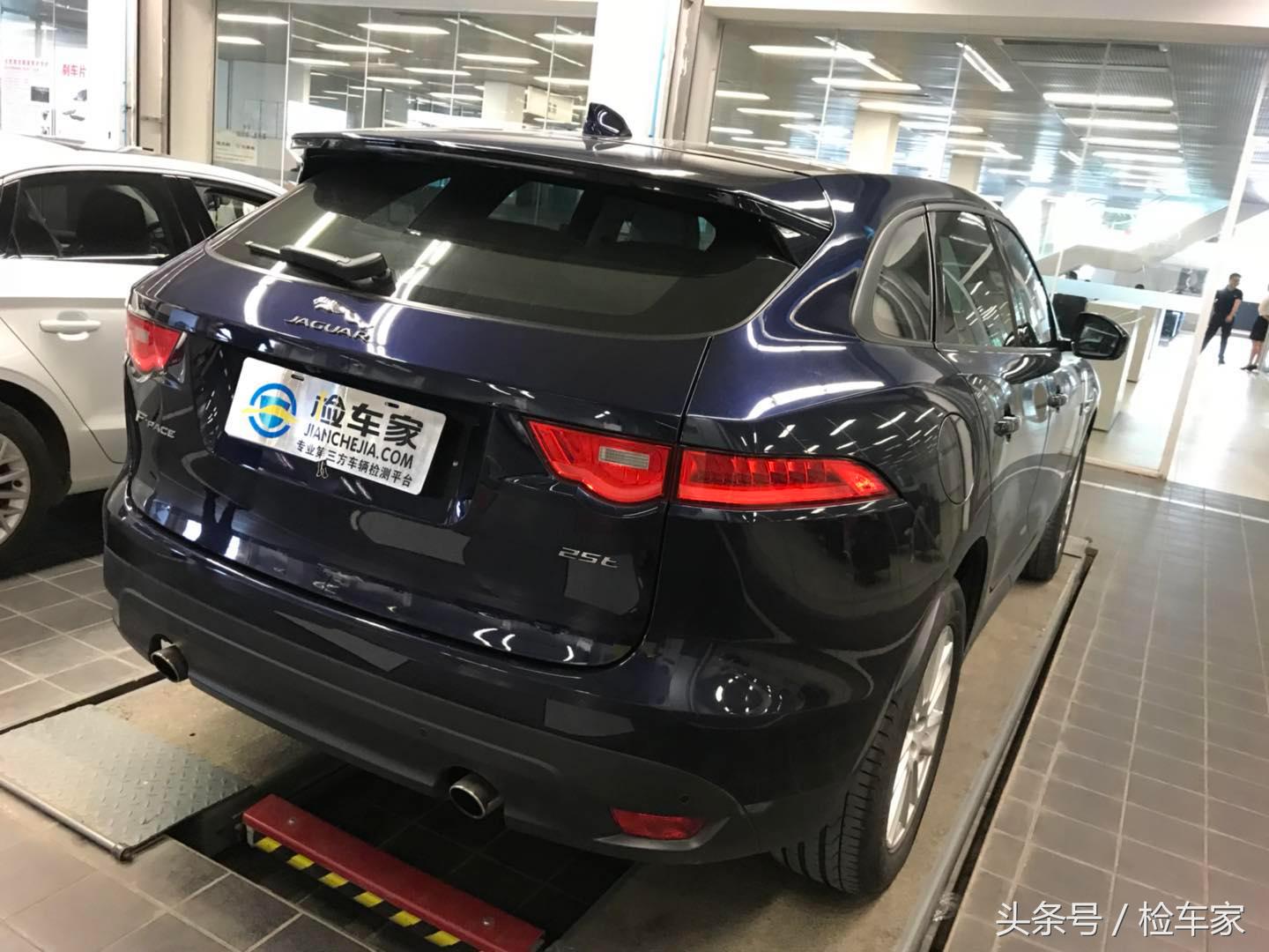 23款捷豹f-pacep250r-dynamicblack,买贬值快的二手车好吗