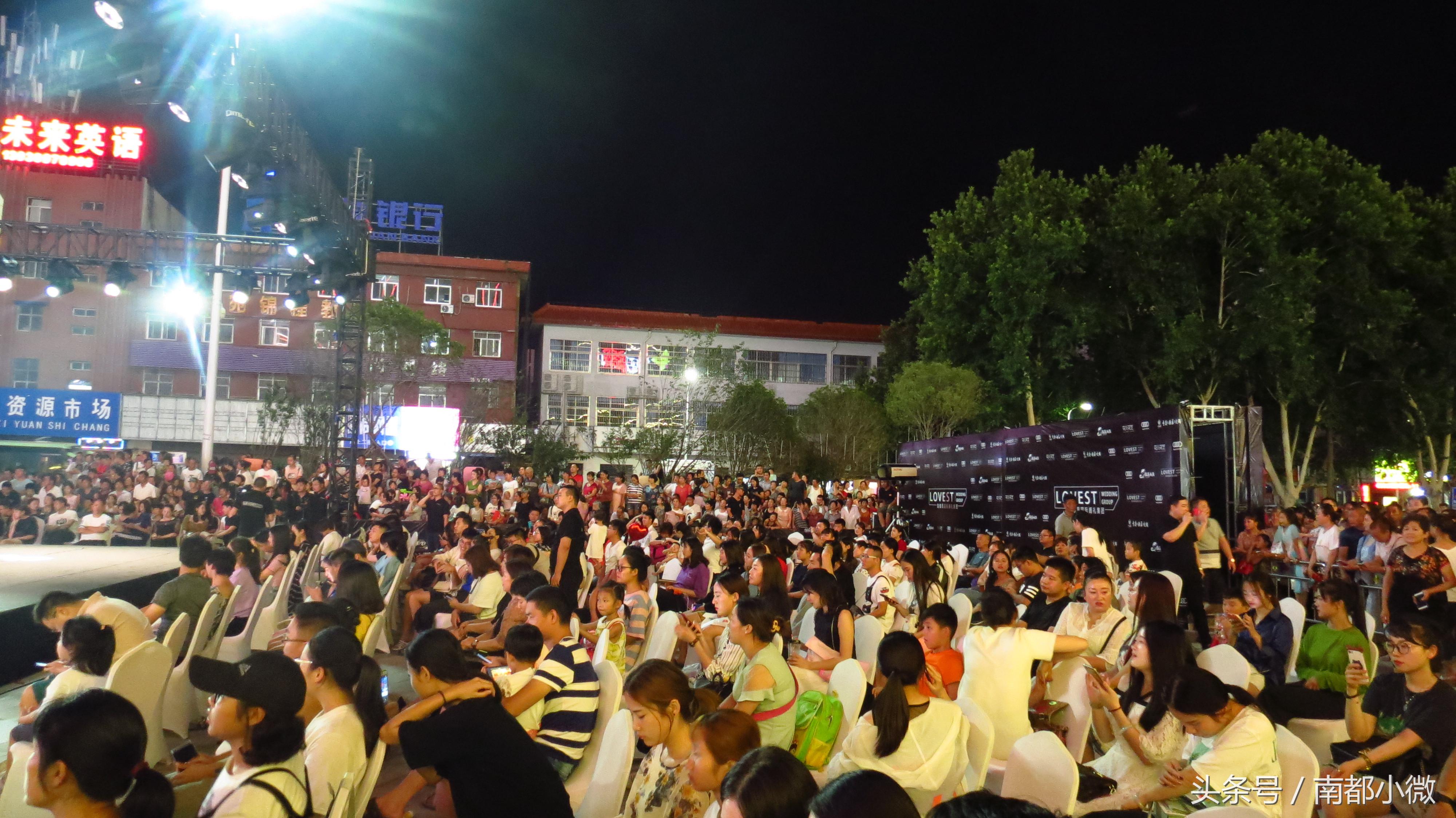 洛维思国际婚礼南阳店8.17LOVESTSHOW在新田360广场举行