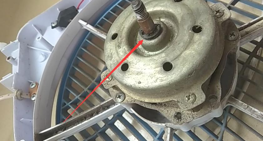 自己动手维修电风扇更换风叶,教你维修风扇