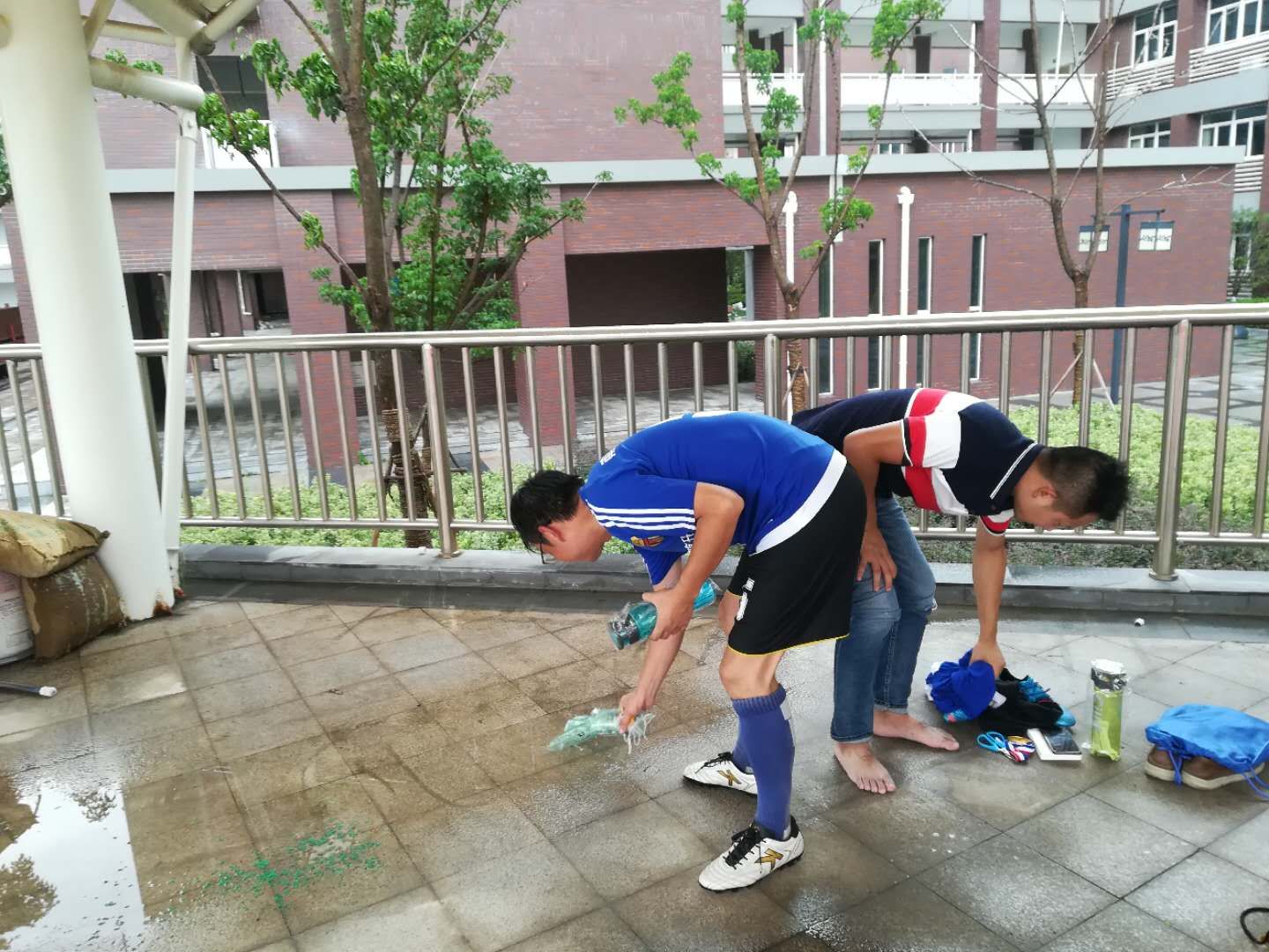 “七彩怡江,幸福家园”足球赛暨虎踞龙潭足球队成立6周年活动