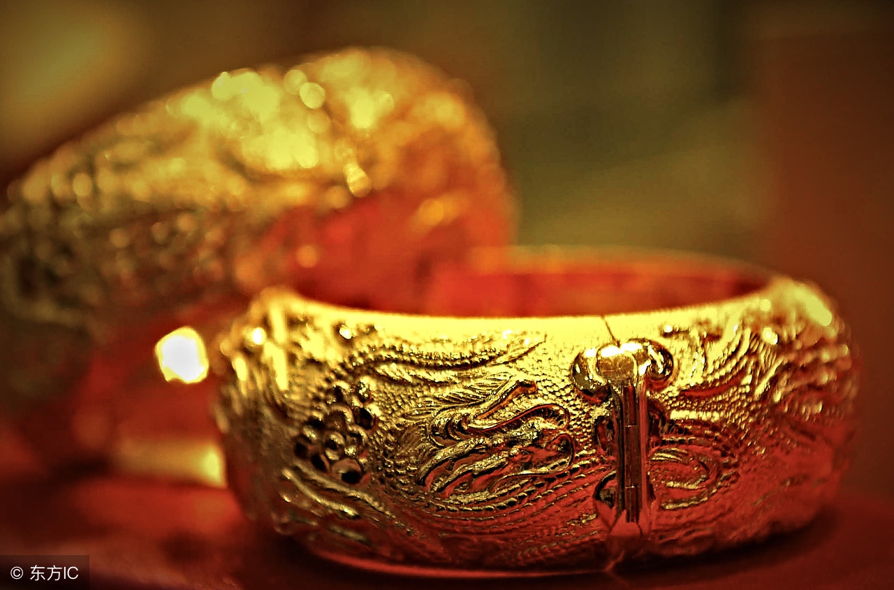 黄金手镯清洗小窍门图解,黄金手镯戴黑了怎样清洗