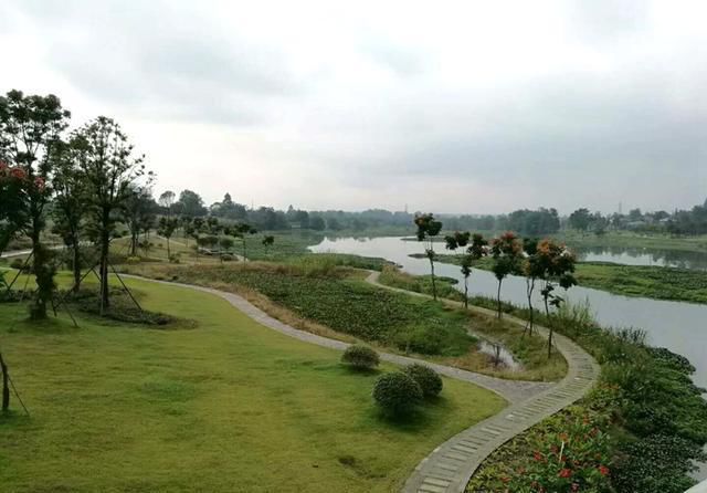 国庆大假成都周边哪里玩一天,成都绿道步行攻略都在这