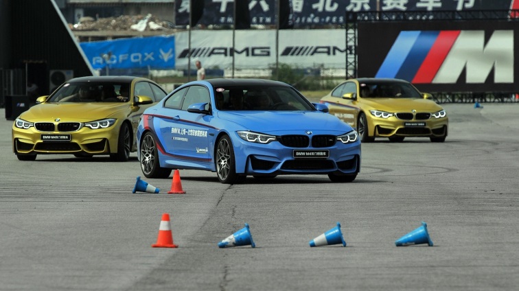 宝马m的漂移,宝马m系漂移教程