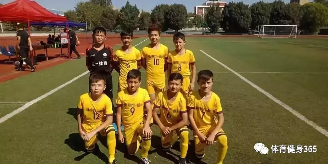 青少年足球联赛乌市121小学决赛9：0获胜校长：学习不好不能训练