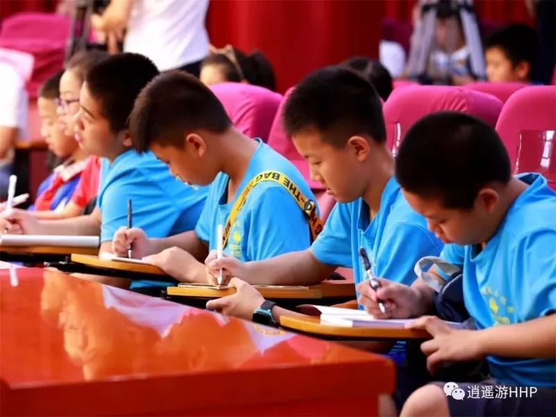 小记者播报垃圾分类,小记者独特的视角