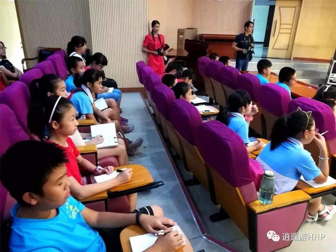 小记者播报垃圾分类,小记者独特的视角