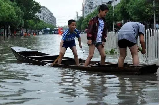 台风内涝主要前兆,台风暴雨后被淹了怎么办