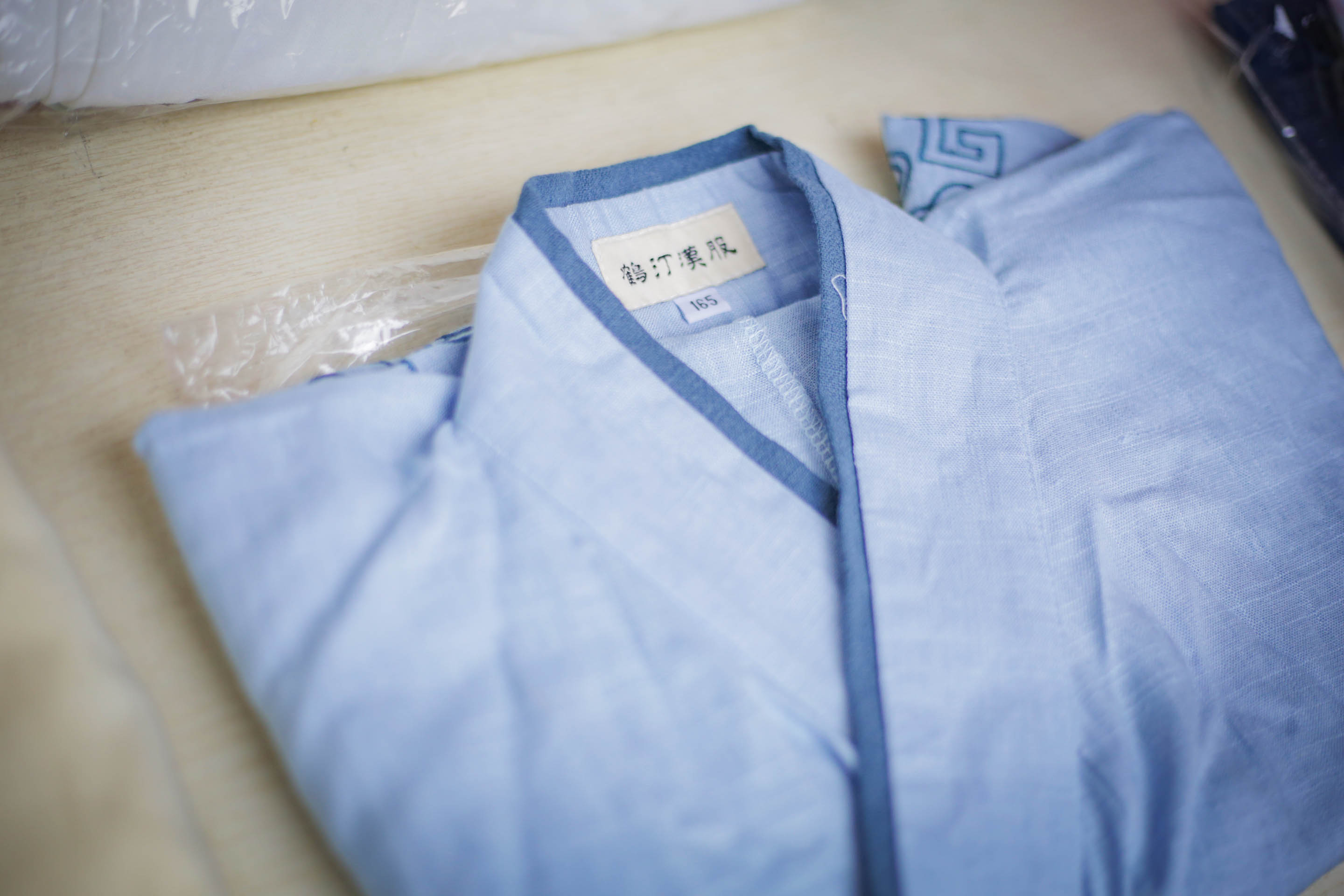 当代年轻人品茶抚琴焚香听雨对弈,青年茶生活