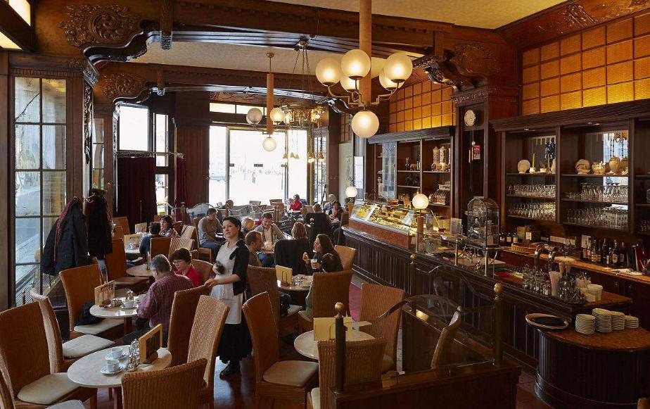 出国旅游要不要带礼物,出国旅游带回来的伴手礼