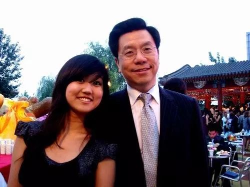 李开复传奇人生故事,李开复商业模式案例