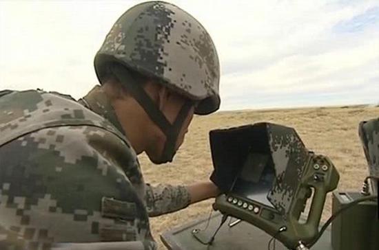 我军无人机弹射起飞,我军手抛无人机