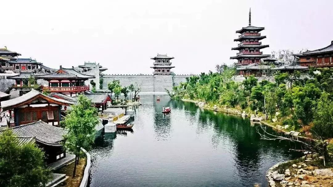 北大中文系教授荐书：诗的唐朝唐朝的诗