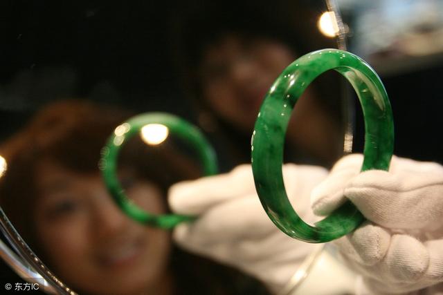 火烧鉴定翡翠手镯视频,火烧鉴定银镯子是不是真的