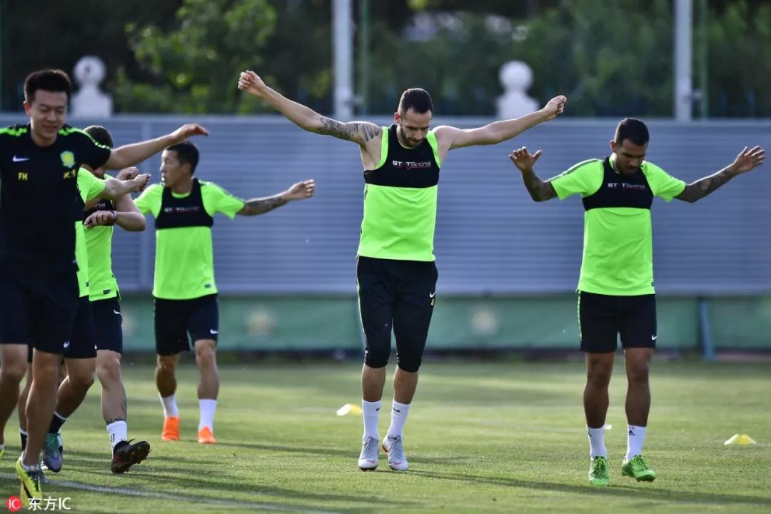 施密特最新比分预测,施密特新赛季阵容