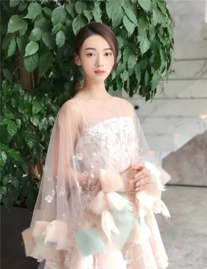 设计师兰玉婚纱设计,中国高定婚纱设计师