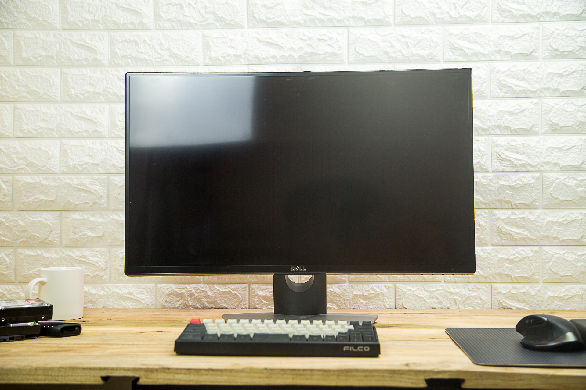 戴尔显示器27寸u2715h评测,戴尔2716h曲面显示器