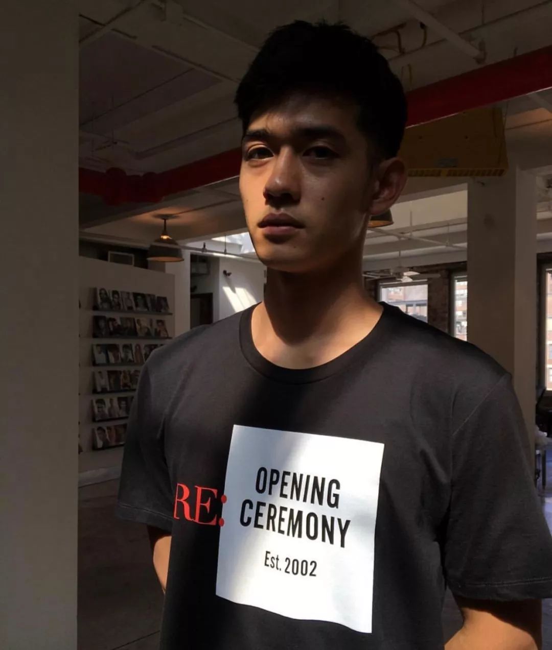 跟着他穿T恤，闭着眼睛都能选到对的款