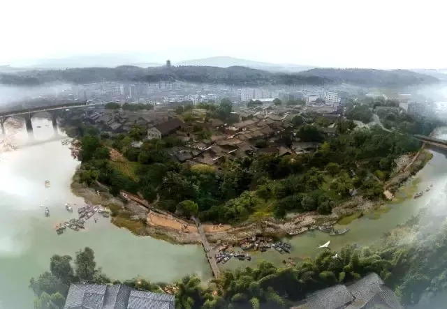 最近的一场国际拉力赛,这一届世界足球比赛在哪里举办