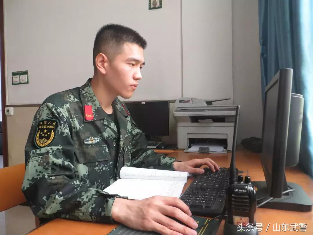 军营之星致敬英雄,退伍季老兵泪别迷彩青春