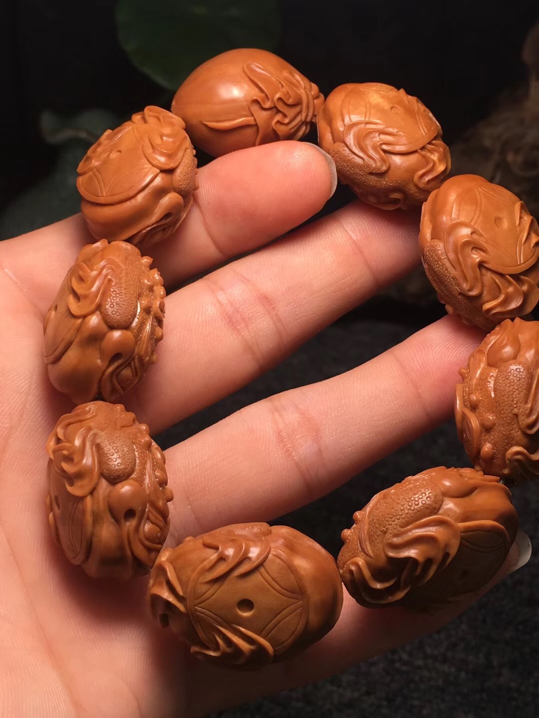 橄榄核雕为什么裂,橄榄核雕稍微有一点裂