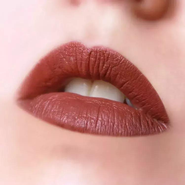 香奈儿与ysl口红色号对比,比香奈儿高端的口红