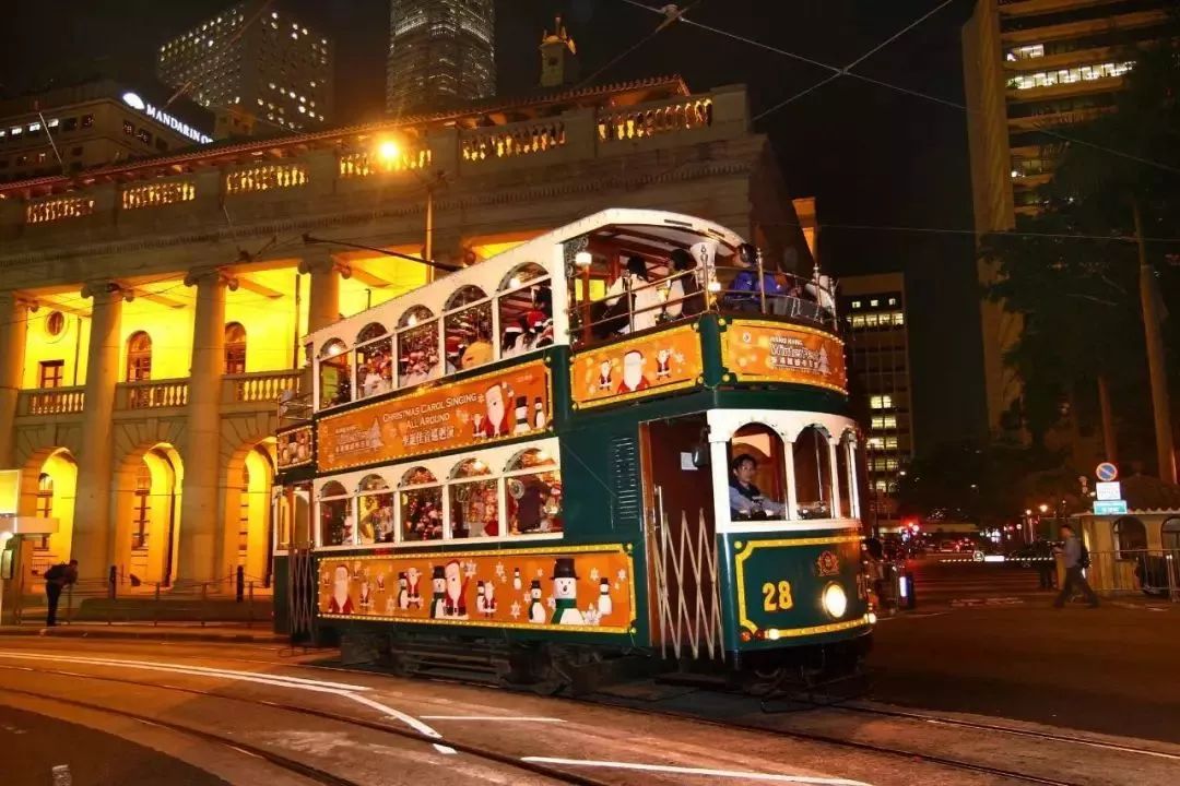 正宗*袜丝**奶茶，免税的包包，维港的夜景……下月起和你只有8个小时动车的距离！