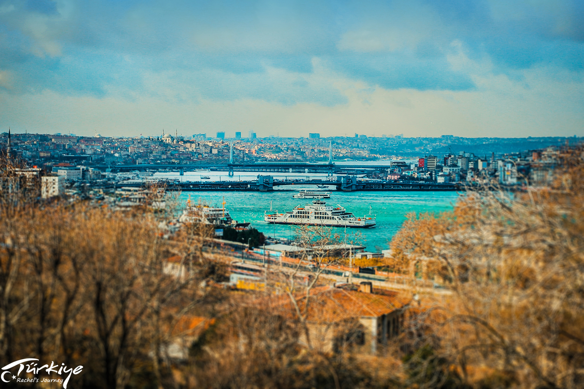 这座城市并非首都，却让人误以为它是，无法说清地处欧洲还是亚洲