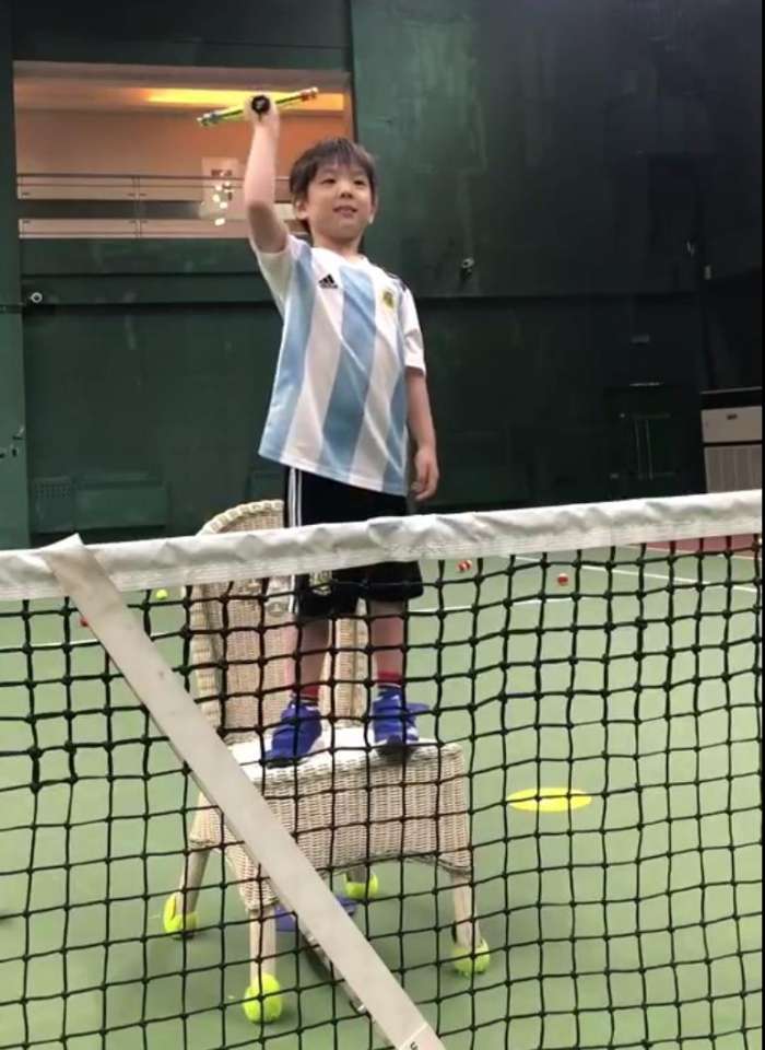 霍思燕杜江嗯哼骑马,霍思燕嗯哼台上跳绳