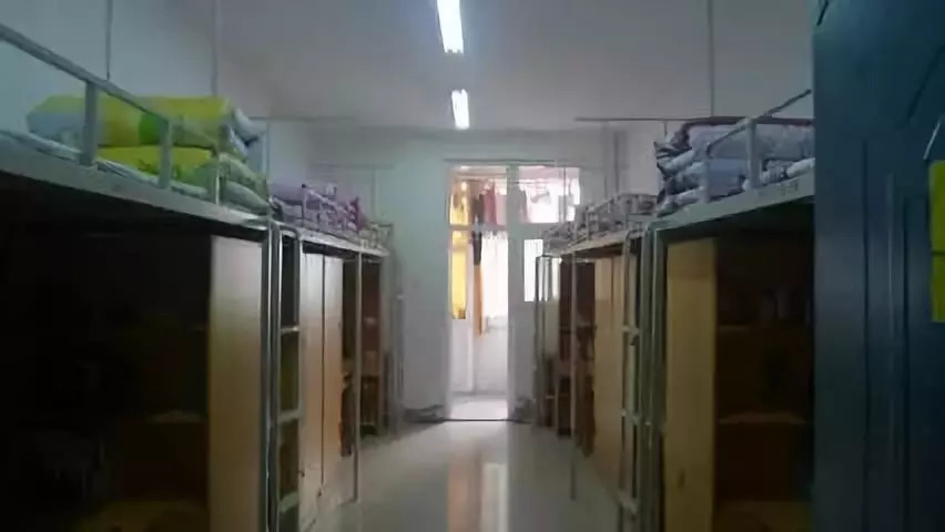 河南高校寝室哪个好,河南高校的宿舍条件