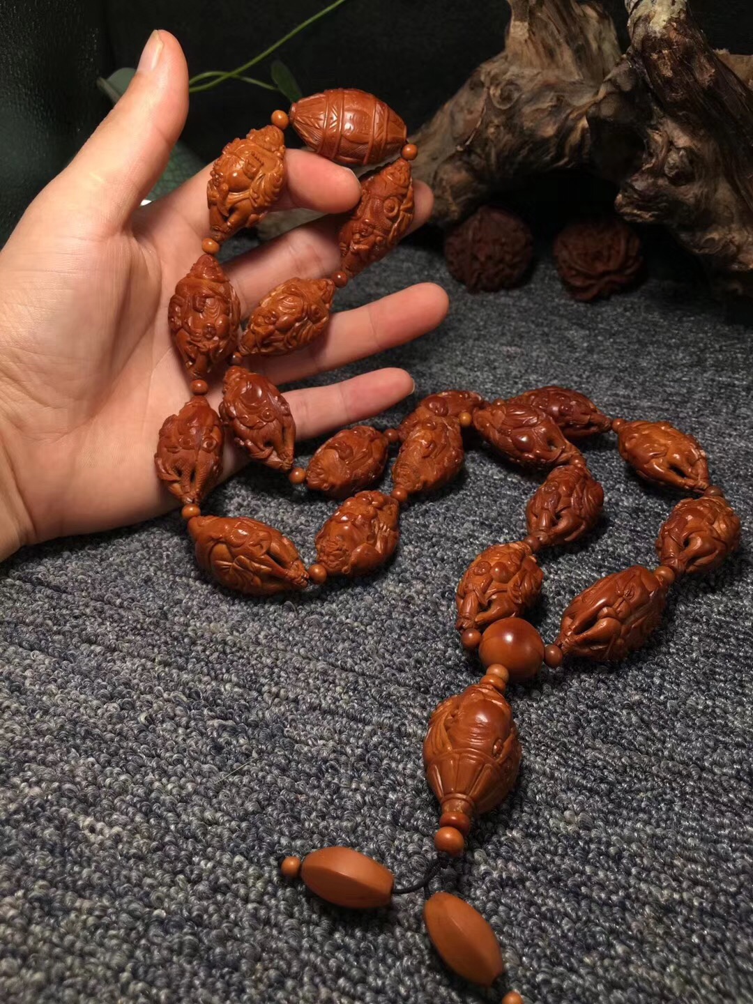 橄榄核玉化需要多少时间才能盘玩,橄榄核怎么盘玩才能玉化得快