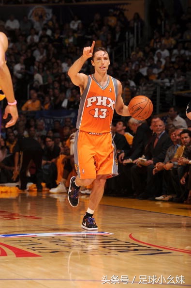 篮球控球后卫纳什,世界上球感最好的球员