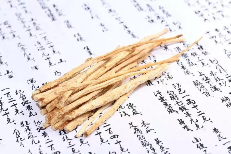 秋燥口鼻干喝什么,秋季干燥喝什么汤八款汤赶走秋燥