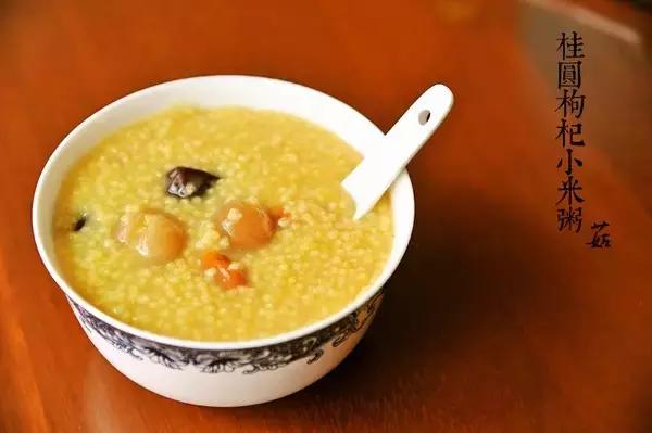 去脸上细纹的好方法,怎么抚平脸上细纹