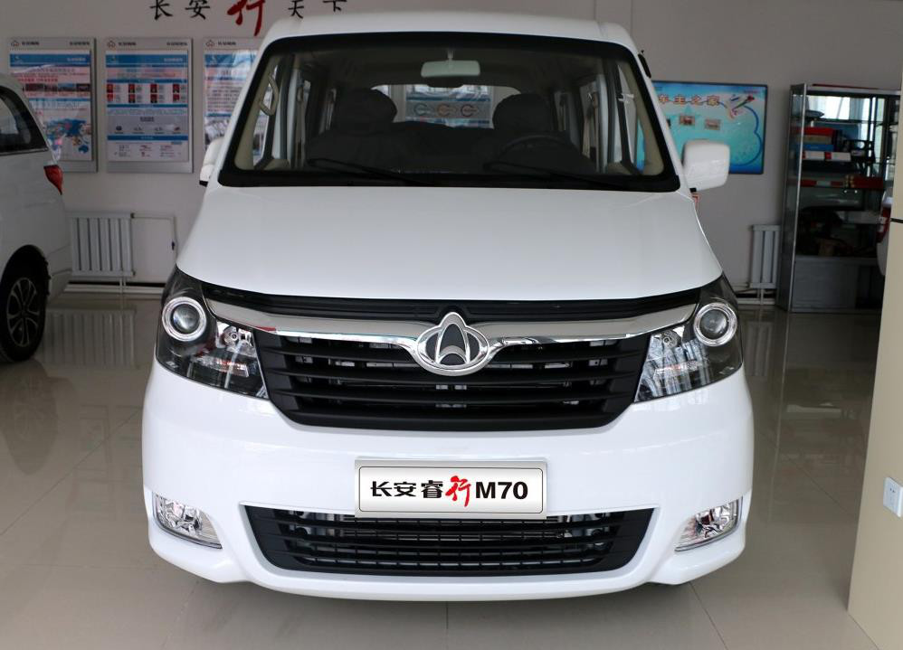 长安睿行m80和长安跨越星v7双开门,长安睿行可以装麻雀台吗