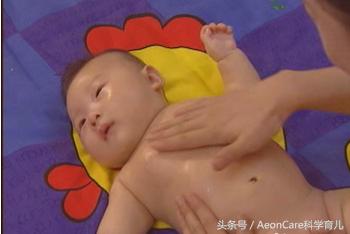新生儿睡眠昼夜颠倒，教你3种应对方法