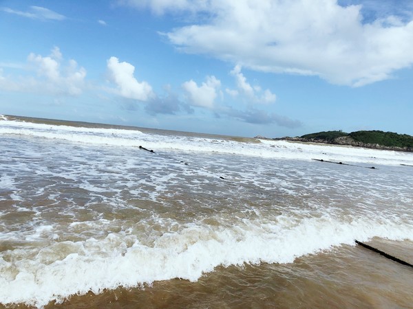 舟山东沙海滨浴场和南沙海滨浴场,追着太阳的脚步去台州